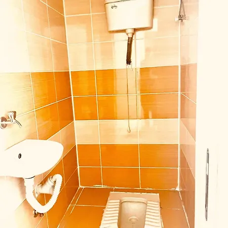 Full Furnished For Daily,weekly,monthly *